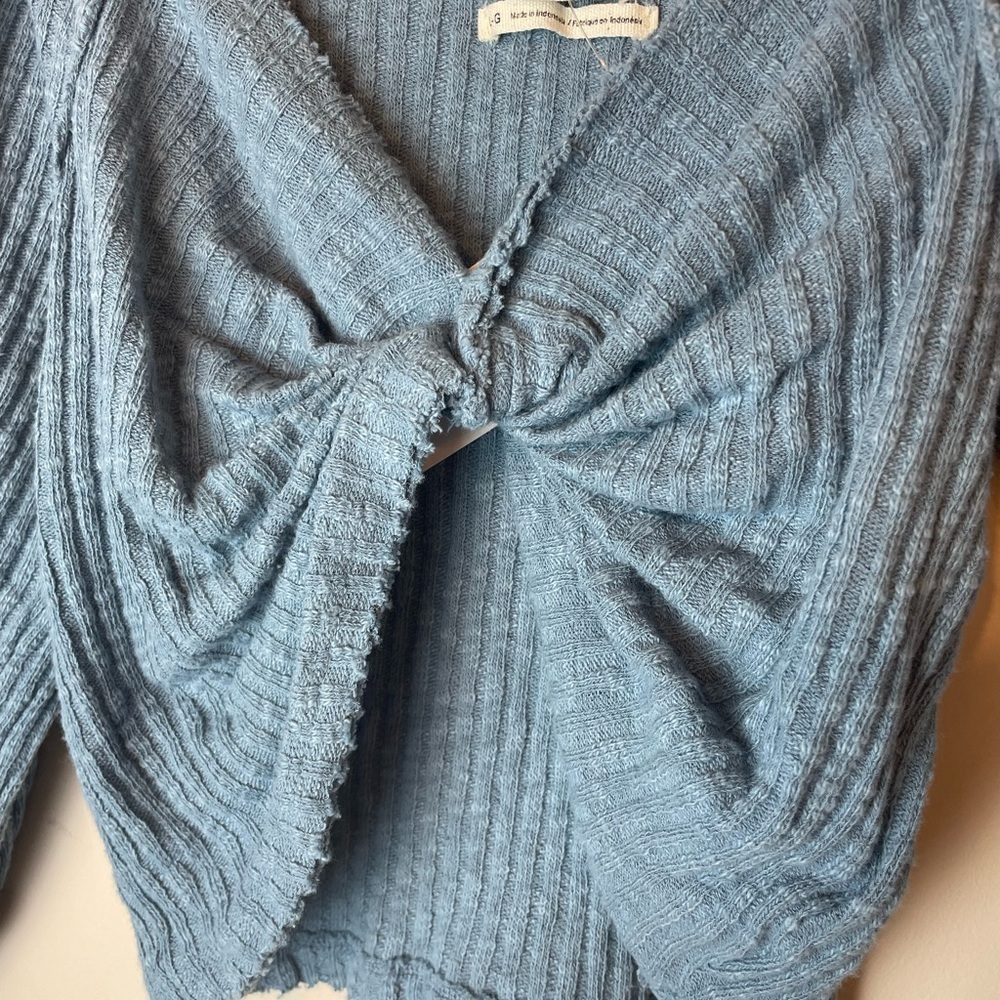 Urban Outfitters Womens Top Size L Blue Stretch Knit Deep V Neck Lena Twist Crop - Picture 3 of 9